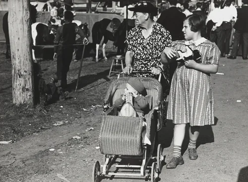 Untitled by Luke Swank, photograph, 1930