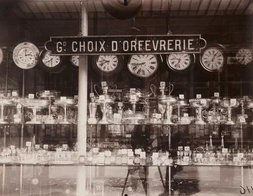 Boulevard de Strasbourg by Eugène Atget, photograph, 1926