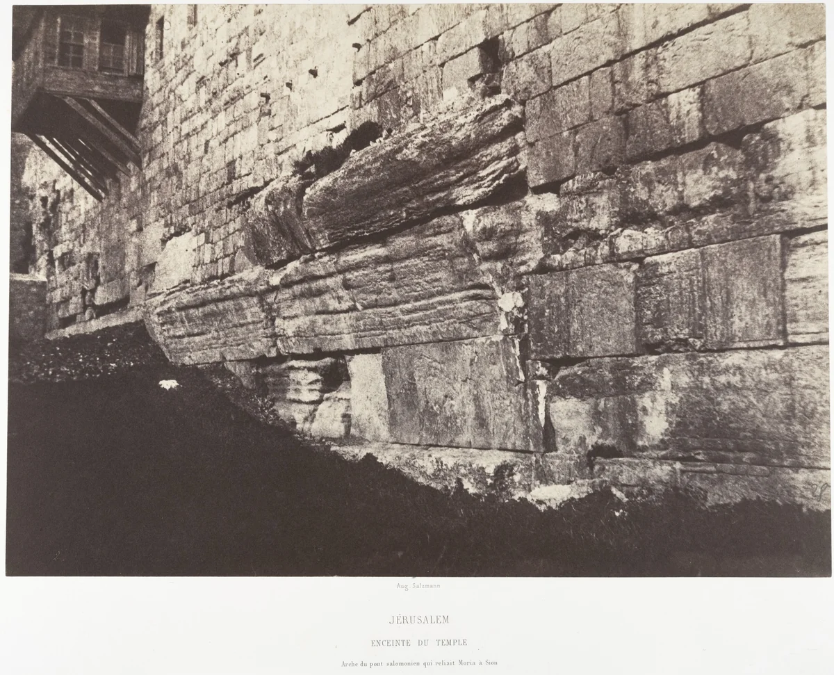 Jérusalem, Enceinte du Temple, Arche du Pont Salomonien qui reliait Moria à Sion by Auguste Salzmann, photograph, 1854-1859