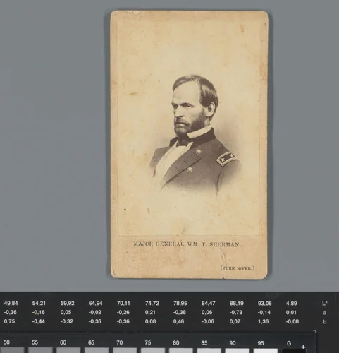 Reclame voor hulp bij oorlogsschadeclaims met een portret van William Tecumseh Sherman by anonymous, photograph, 1850-1915