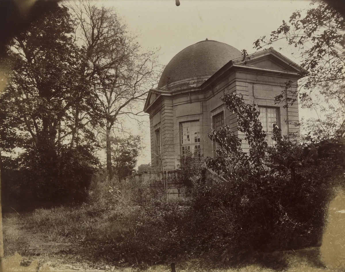 Sceaux by Eugène Atget, photograph, 1925