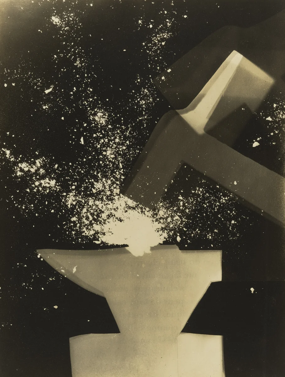 Untitled from Banalité by Léon-Paul Fargue (Paris: Éditions de la Nouvelle Revue Française, 1930) by Roger Parry, photograph, 1928