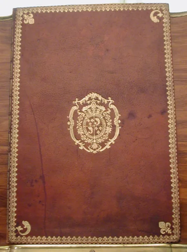 Nouveau Recueil des Troupes Legeres de France Levees depuis la presente Guerre, avec la date de leur creation, le nombre dont chaque Corps est compose; leur Uniforme & leurs Armes by P. B. La Rüe, book, 1747