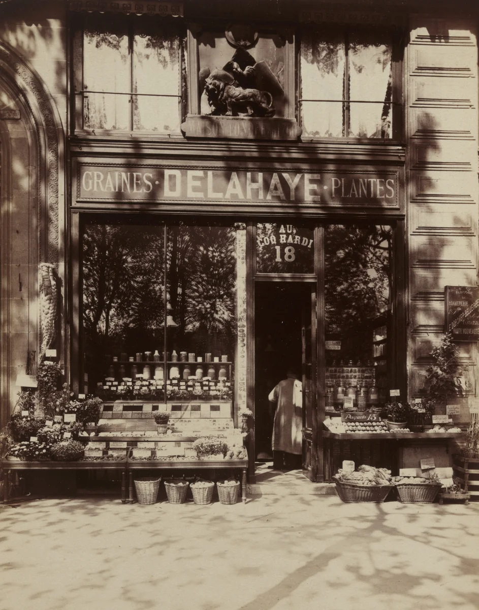 Au Coq Hardi, 18 Quai de la Megisserie by Eugène Atget, photograph, 1902