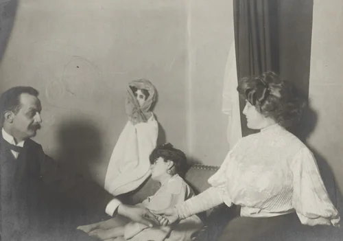 Séance of February 26, 1909 by Enrico Imoda, photograph, 1909