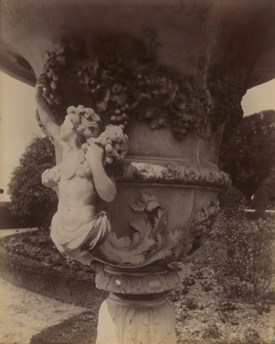 Parc de Versailles by Eugène Atget, photograph, 1905