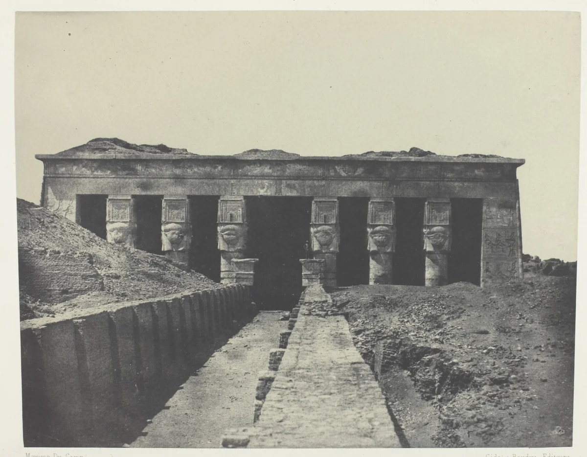 Vue Générale, Grand Temple de Dendérah (Teutyres), Haute-Egypte, plate 16 from the album "Egypte, Nubie, Palestine et Syrie" (1852) by Maxime Du Camp, photograph, 1849-1851