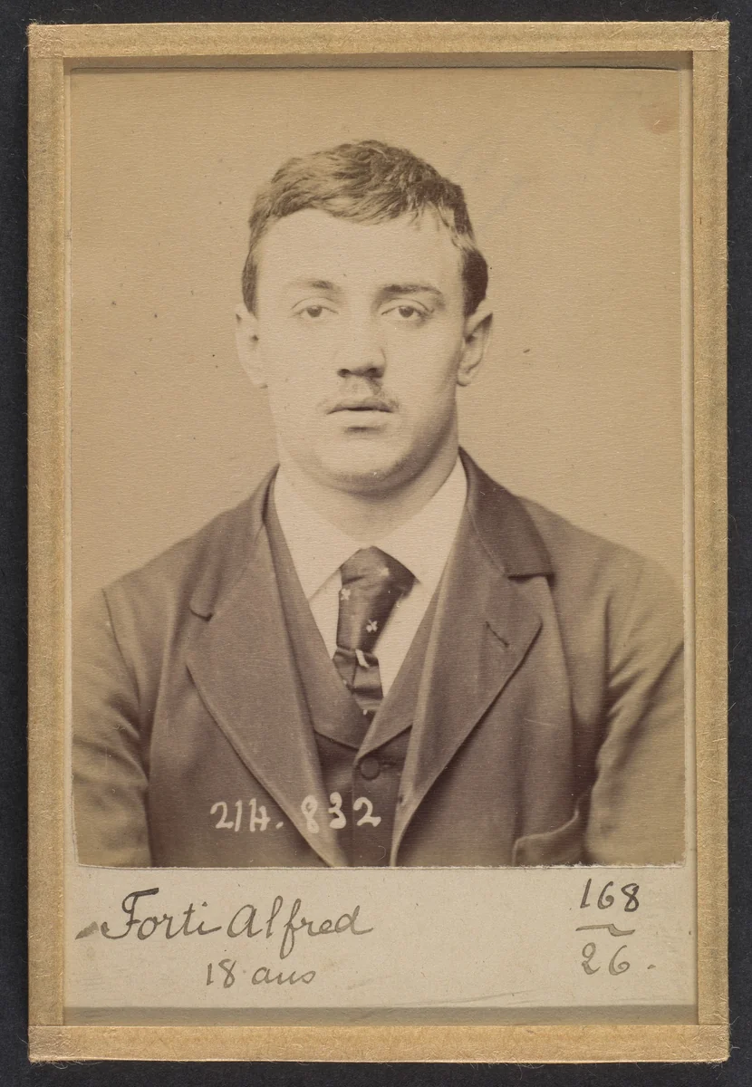 Forti. Alfred. 18 ans, né à Milan (Italie). Restaurateur. Anarchiste. 27/2/94. by Alphonse Bertillon, photograph, 1894
