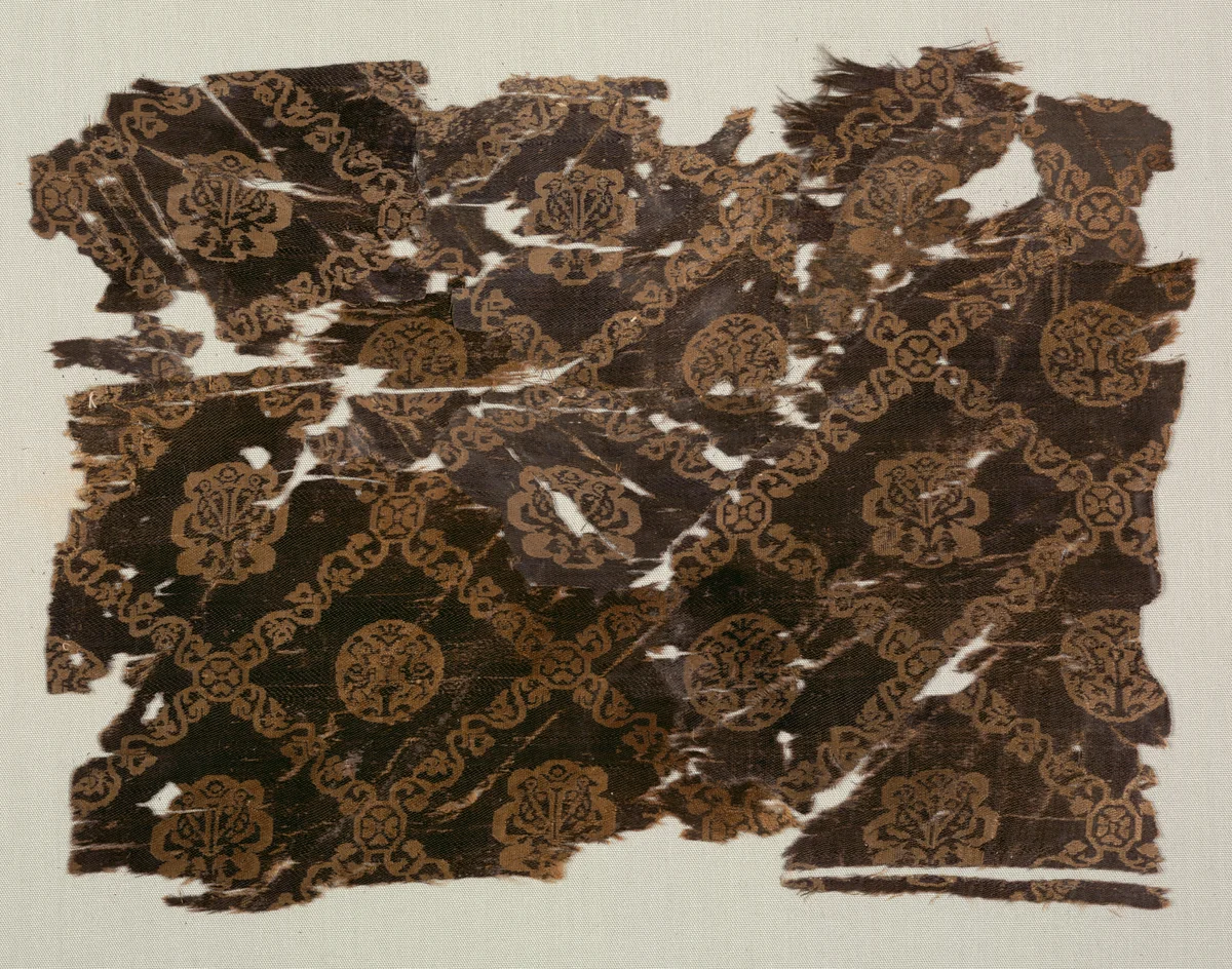 Silk with lattice of animals in medallions by Unknown, textile, 600-899
