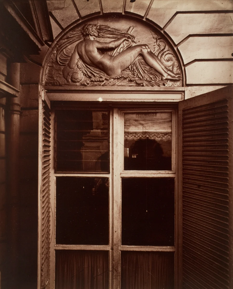 Hôtel du Cardinal Dubois, 10 rue de Valois by Eugène Atget, photograph, 1913