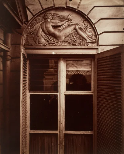Hôtel du Cardinal Dubois, 10 rue de Valois by Eugène Atget, photograph, 1913