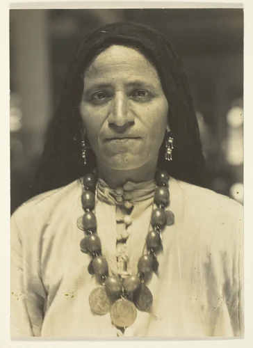 Syrian-Arab, Ellis Island by Lewis Wickes Hine, photograph, 1926
