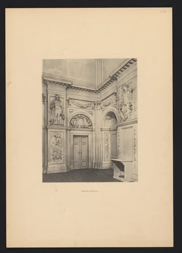 Sculptuurdecoratie in de galerij (`grote eetzaal'), Paleis op de Dam, Amsterdam by anonymous, photograph, 1899