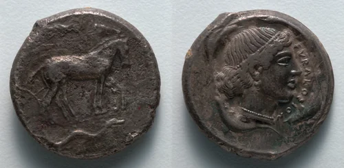 Tetradrachm: Quadriga (obverse); Head of Arethousa (reverse) by Unknown, metalwork, -472--435