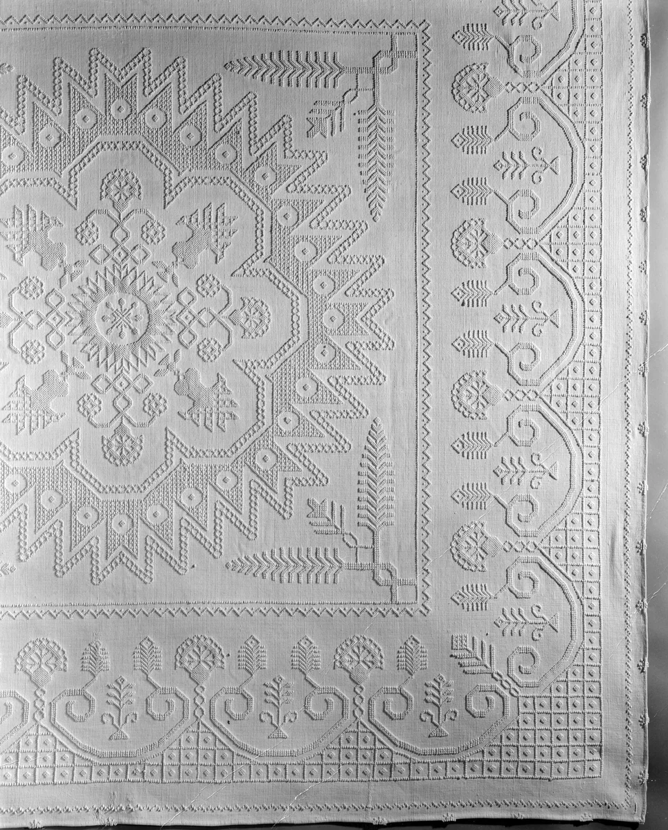 Bedcover by United States, textile, 1790-1810