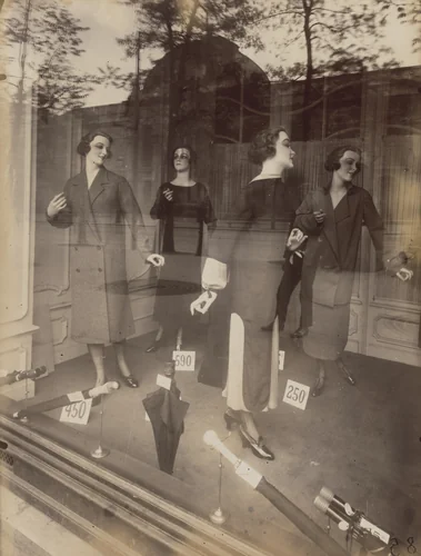 Magasin, Avenue des Gobelins by Eugène Atget, photograph, 1925