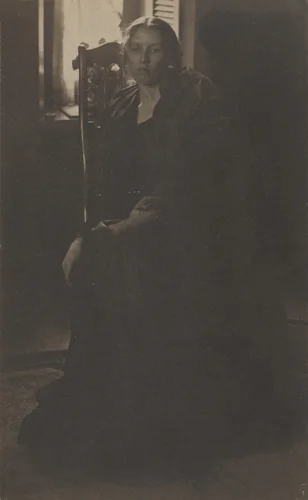 Untitled (Latitia Felix in Chair) by Clarence H. White, photograph, 1899