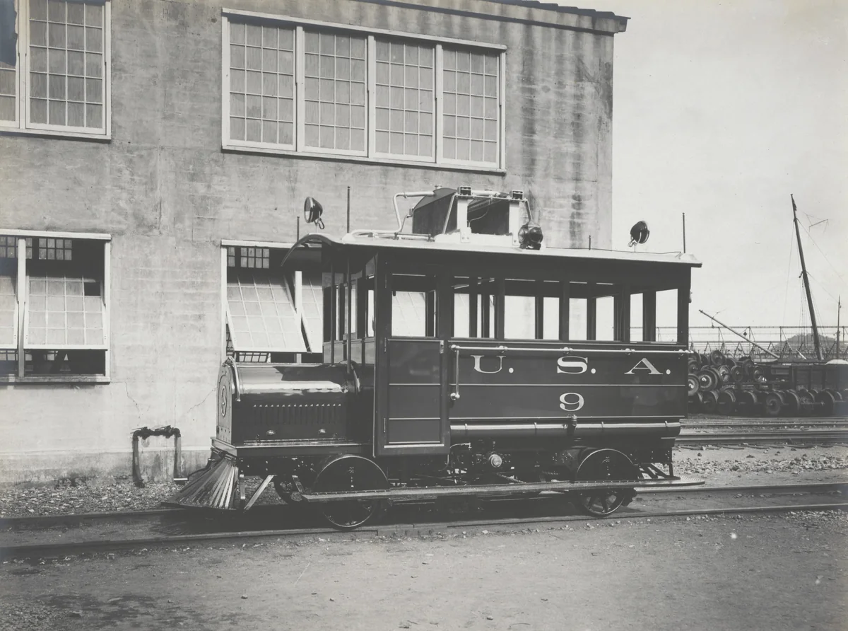 Motor Car #9. Balboa shops by Unidentified Photographer, photograph, 1915