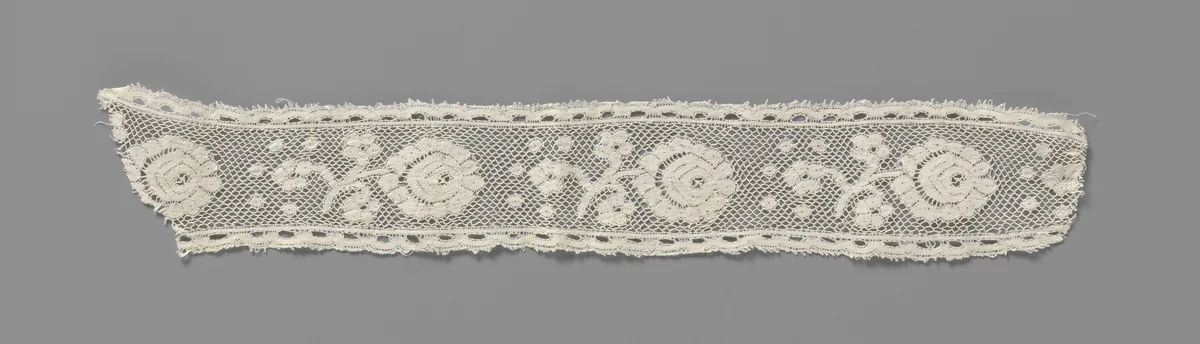 Tussenzetsel van kloskant met roosjes by anonymous, book, 1890