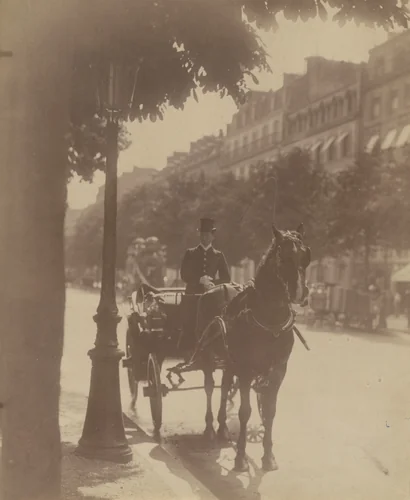Voiture. Équipage de Luxe by Eugène Atget, photograph, 1908