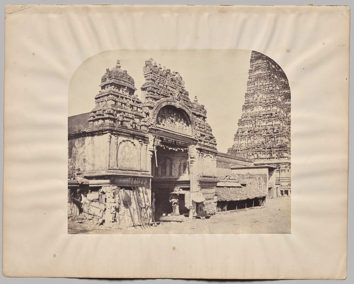 Entrance to the Minakshi Sundareshvara Temple, Madurai by Captain Linnaeus Tripe, photograph, 1858