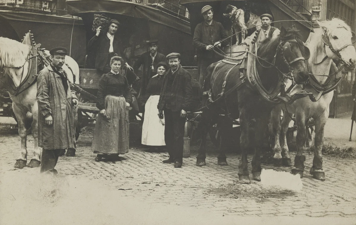 Les Halles de Paris, Paris by Unidentified Photographer, photograph, 1905