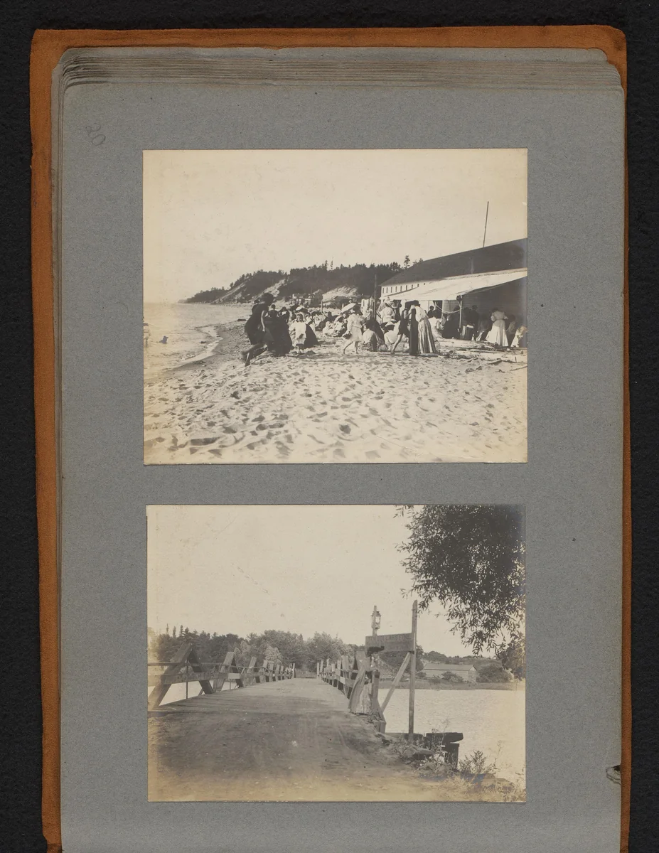 Mensen op het strand in Ottawa Beach en een vrouw, mogelijk Mary, staand op een brug in Noord-Amerika by Jan van der Mey, book, 1902