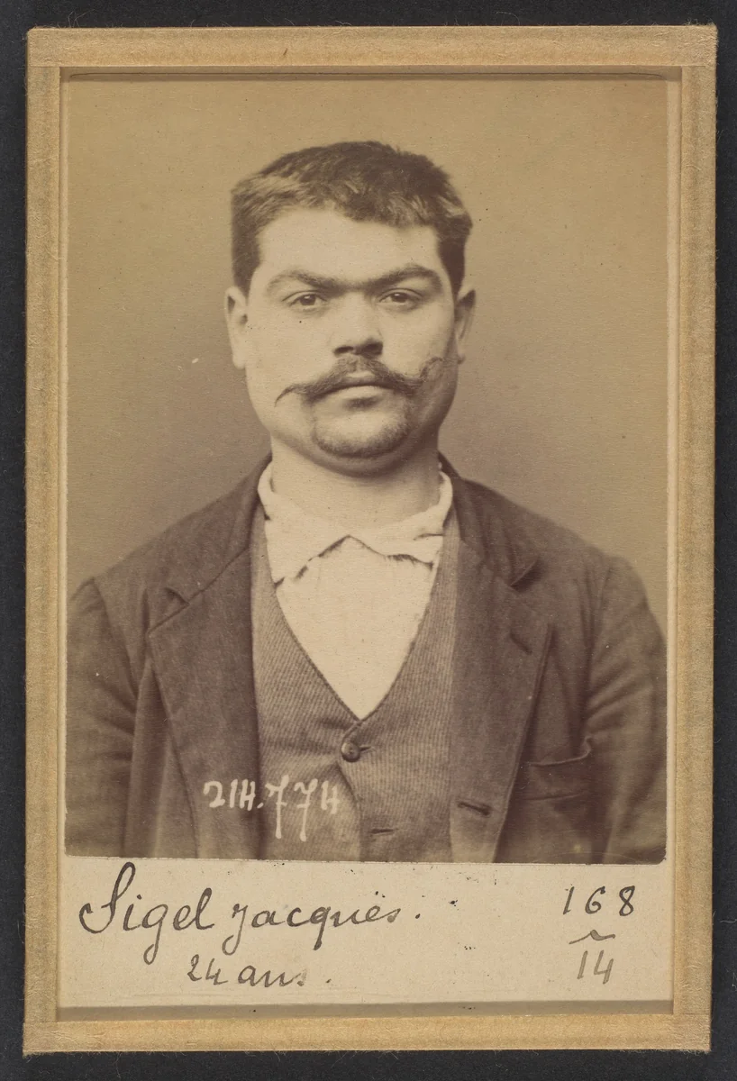 Sigel. Jacques. 24 ans, né à Kuttalsheim (Bas Rhin). Bijoutier. Anarchiste. 26/2/94. by Alphonse Bertillon, photograph, 1894
