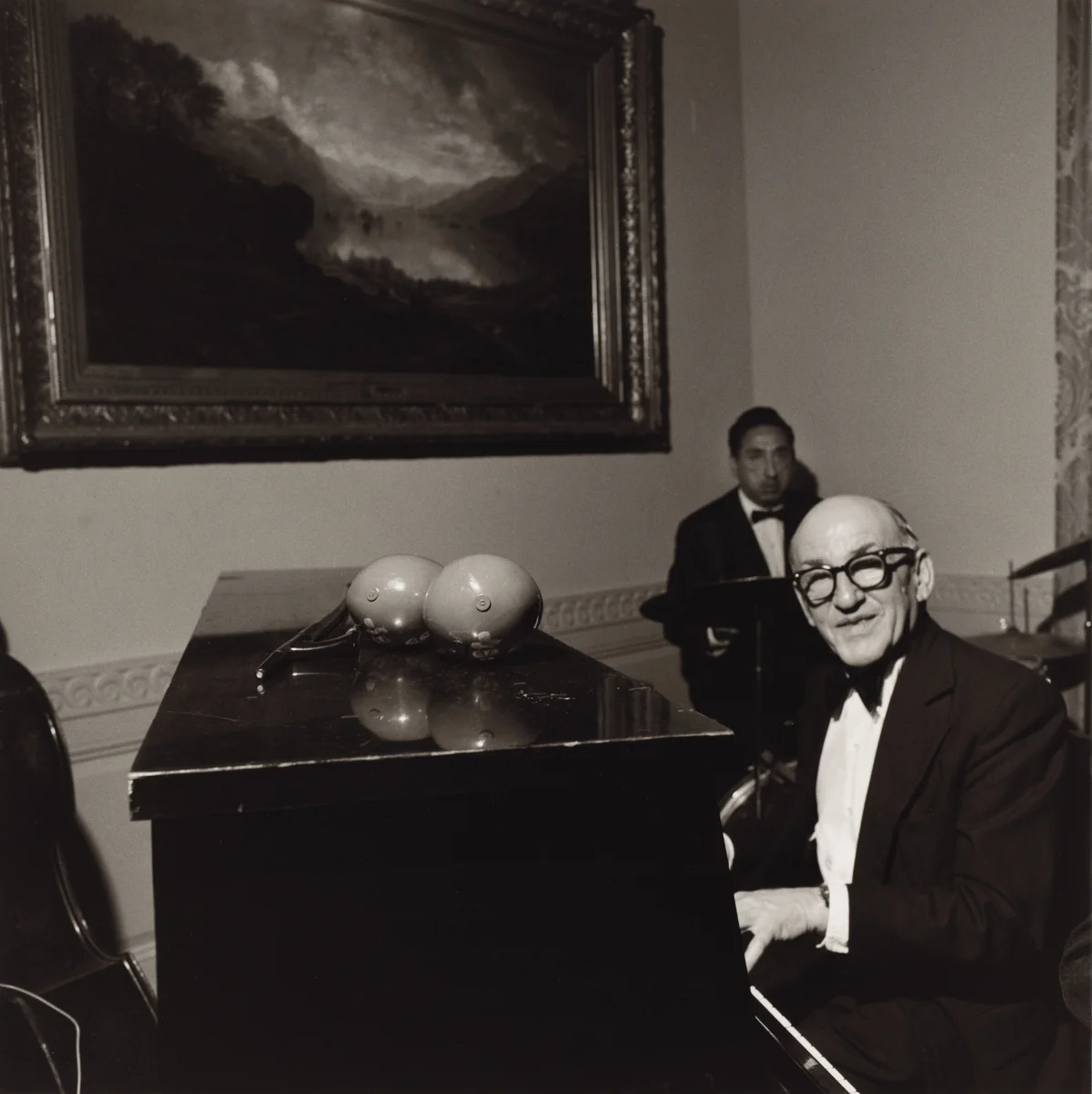 Russian Orthodox Fund, New York City by Larry Fink, photograph, 1975