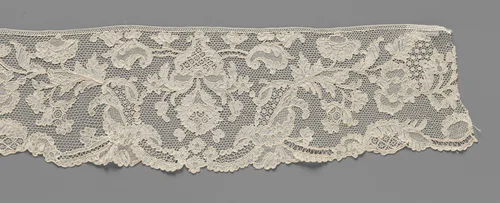 Strook naaldkant met breed u-vormig veld om hangende hartvormige bloemvaas en acanthusbladeren by anonymous, other, 1730-1750