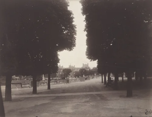 Luxembourg by Eugène Atget, photograph, 1923