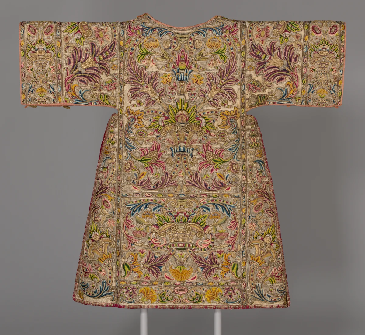 Dalmatic by Spain or Italy, textile, 1601-1700