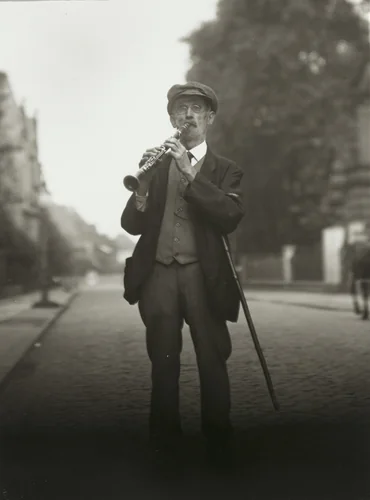 Street Musician by August Sander, photograph, 1928