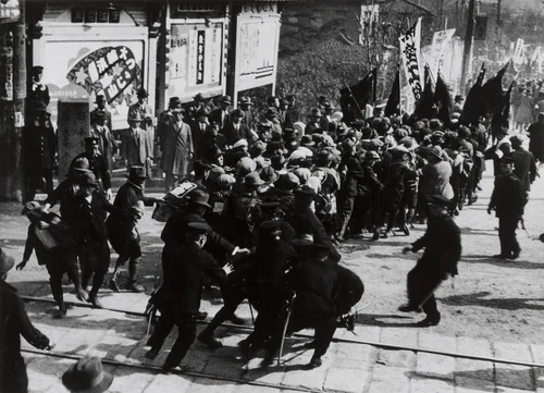 Policemen and Mob by Nakaji Yasui (安井仲治), photograph, 1931