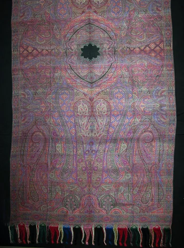 Shawl by Clabburn, Sons and Crisp, textile, 1860-1869