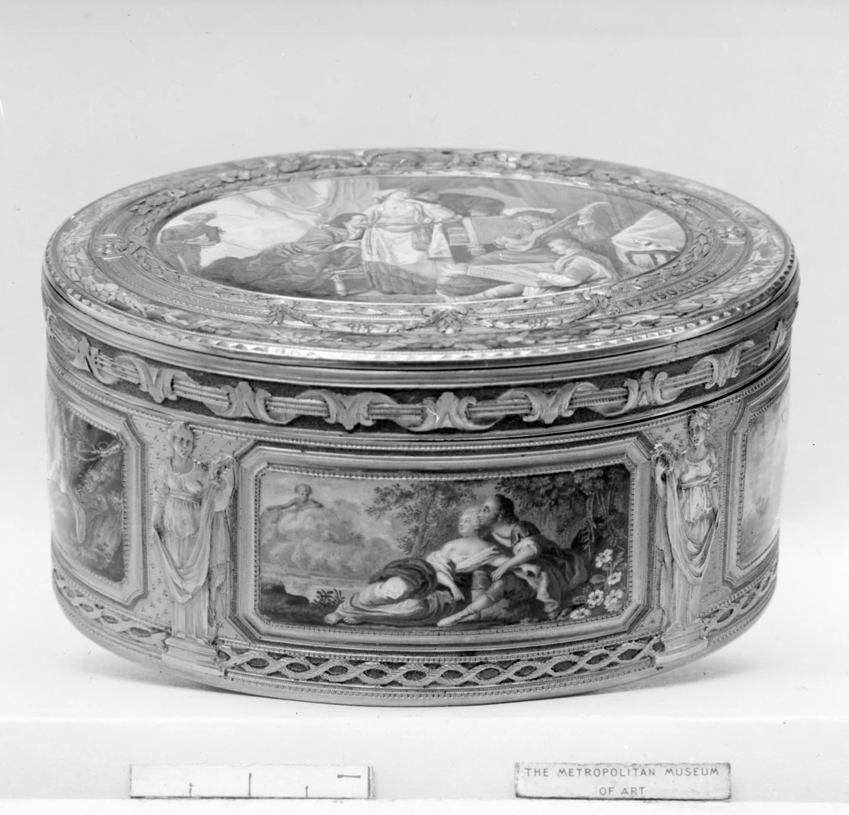 Snuffbox by Louis-Philippe Demay, metalwork, 1766-1767