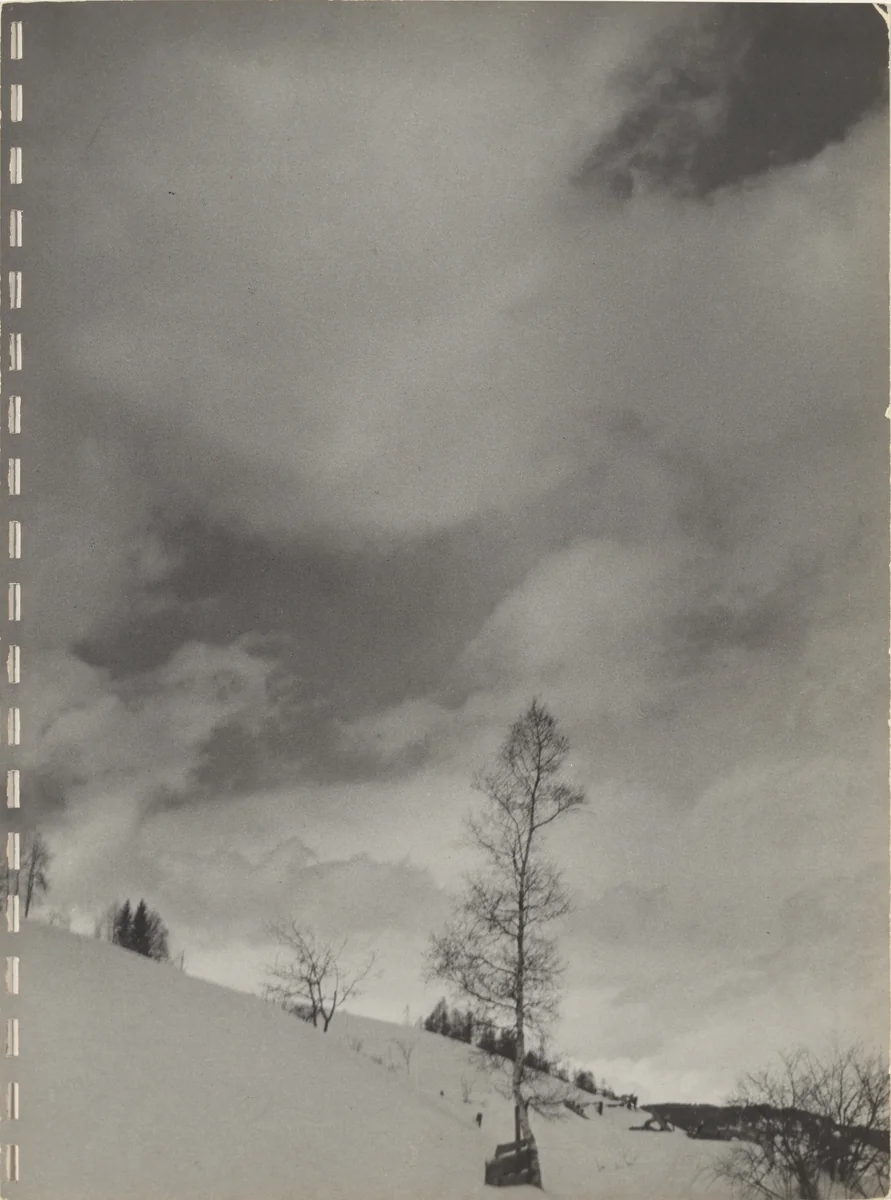40 Fotos, page 8 by Robert Frank, photograph, 1946
