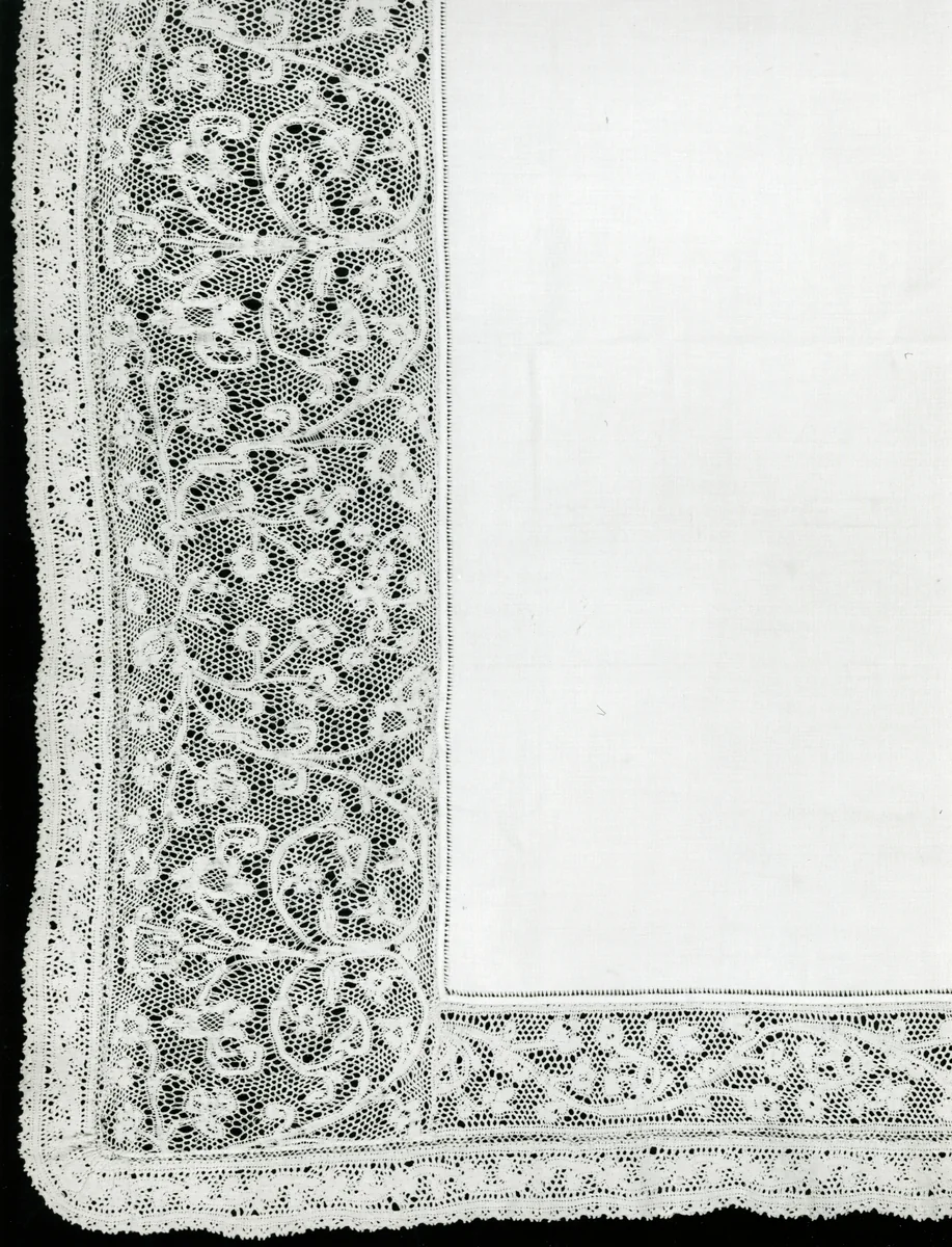 Cover by Italy, Abruzzi, textile, 1750-1825