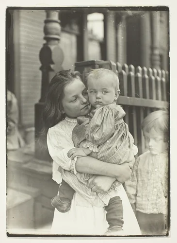 Little Mother, Pittsburgh by Lewis Wickes Hine, photograph, 1909