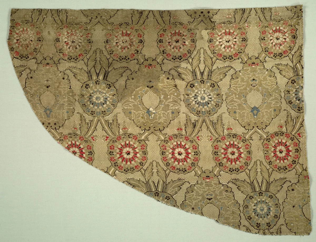 Lampas with double ogival floral pattern on checkered ground by Unknown, textile, 1550-1575