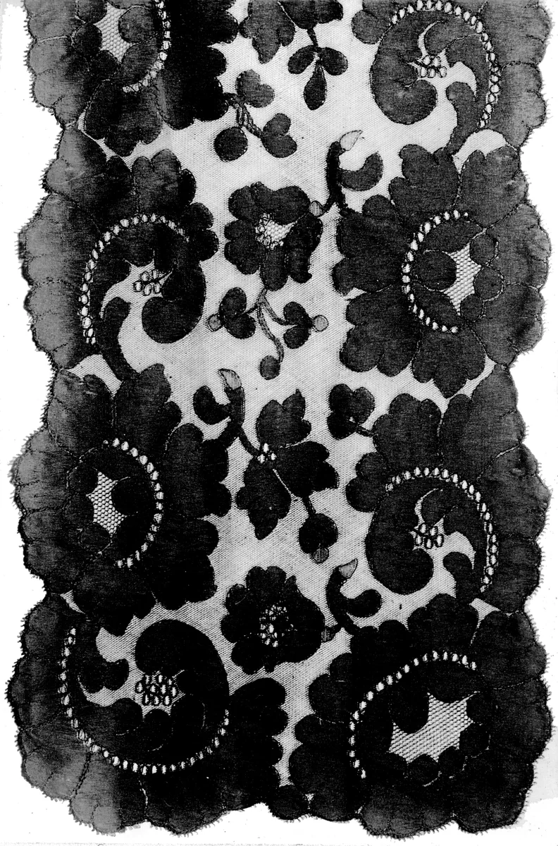 Stole by France or England, textile, 1870-1889