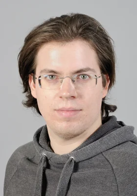 Portrait of Simon Weiss