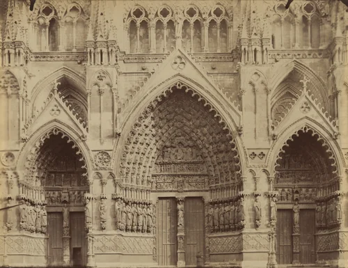 Amiens, portail by Eugène Atget, photograph, 1900