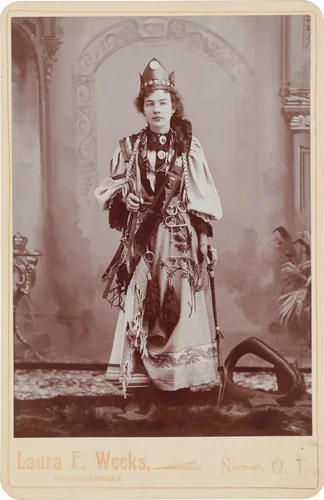 Portrait of an Advertising Woman with Leather Products by Laura F. Weeks, photograph, 1894-1904