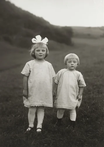 Farm Children by August Sander, photograph, 1928