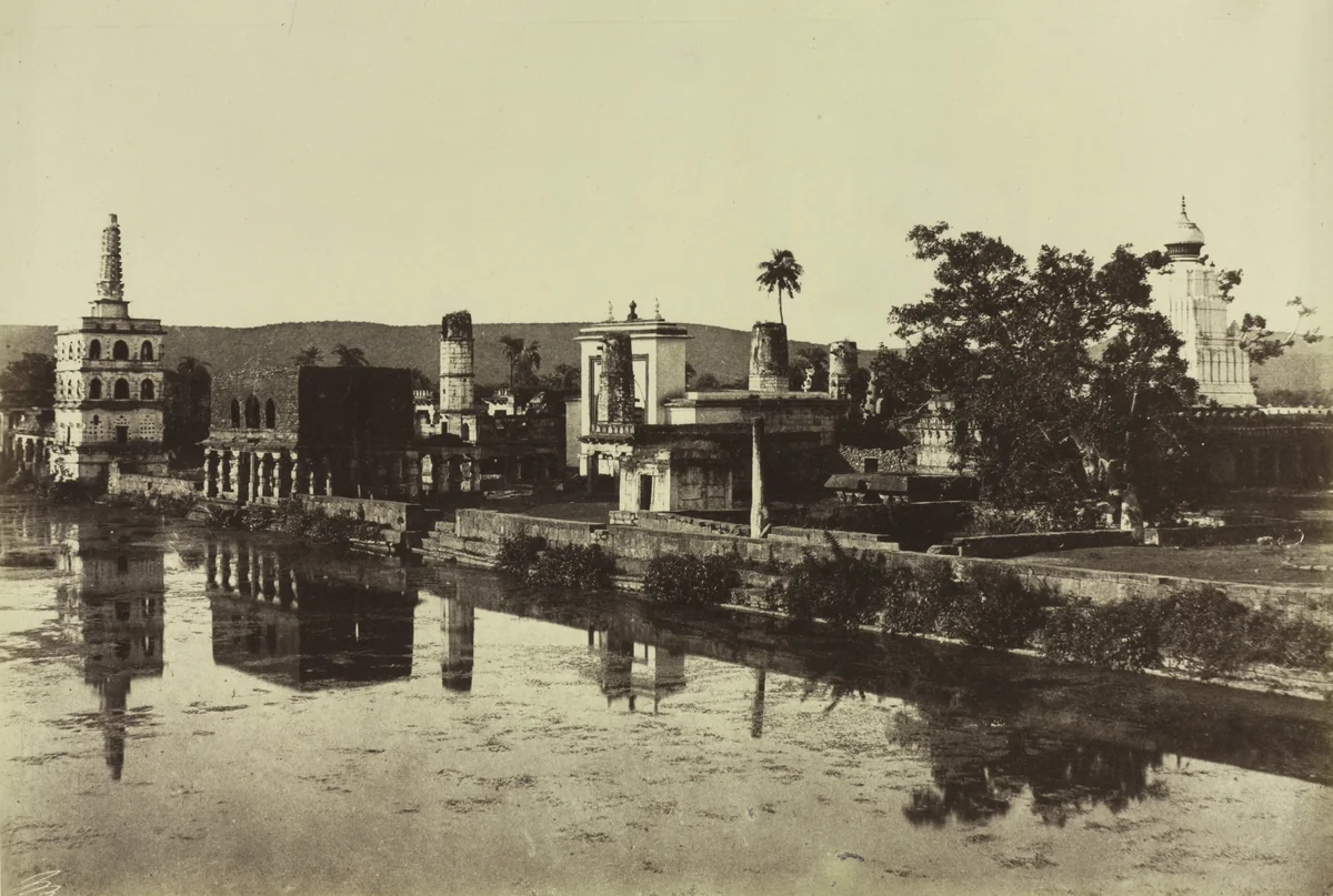 Tank and Temples at Bunshunkuree by Thomas Biggs, photograph, 1852-1862