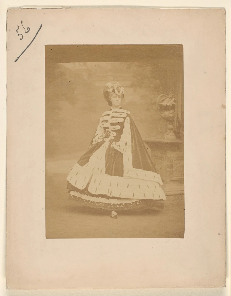 L'hermine by Pierre-Louis Pierson, photograph, 1860-1869