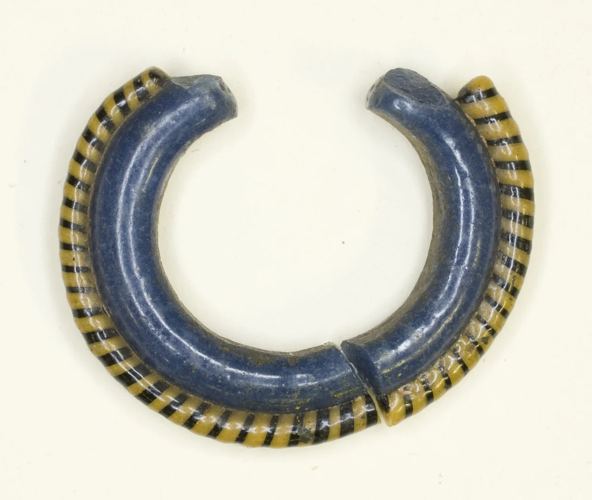 Earring by Egyptian, other, -1400--1295