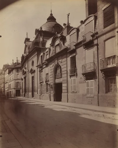 Ancien Couvent ees Religieuses de Panthémont. rue de Grenelle 104 by Eugène Atget, photograph, 1901