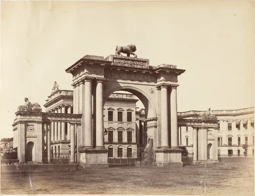 Gateway to Government House, Calcutta by R. B. Hill, photograph, 1850-1859